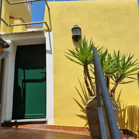 Sol Y Ombra Tatil Evi Voze