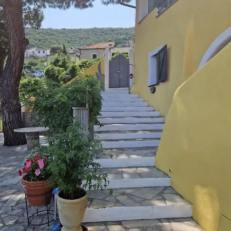 Sol Y Ombra Tatil Evi